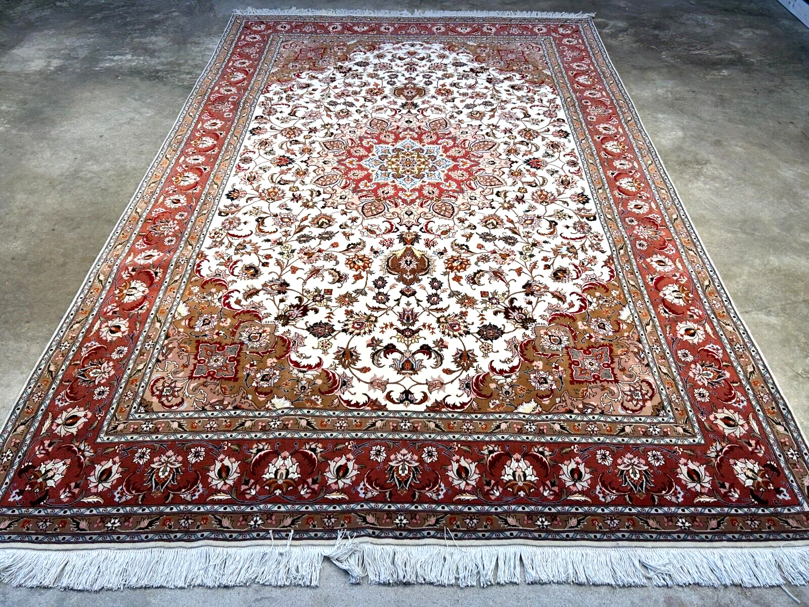 6'7"x10'1" Fine Hand-Knotted Wool & Silk Tabrize Rug - Area Carpet