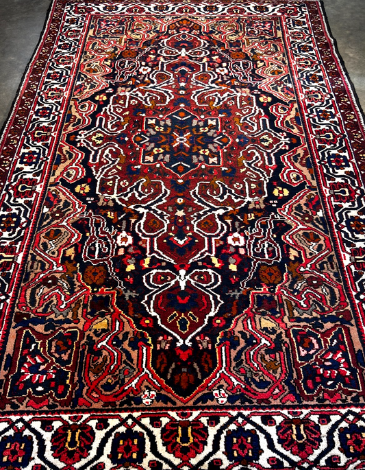 5'5" x 8'10" Hand-Knotted 100% Wool Pile Bakhtiarie Area Rug - Carpet
