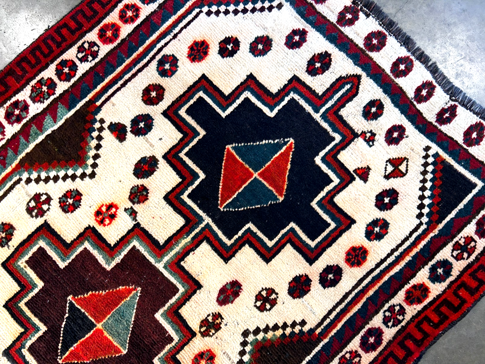 4'3" x 6'7" Hand-Knotted 100% Wool Pile Hamadane Area Rug - Carpet