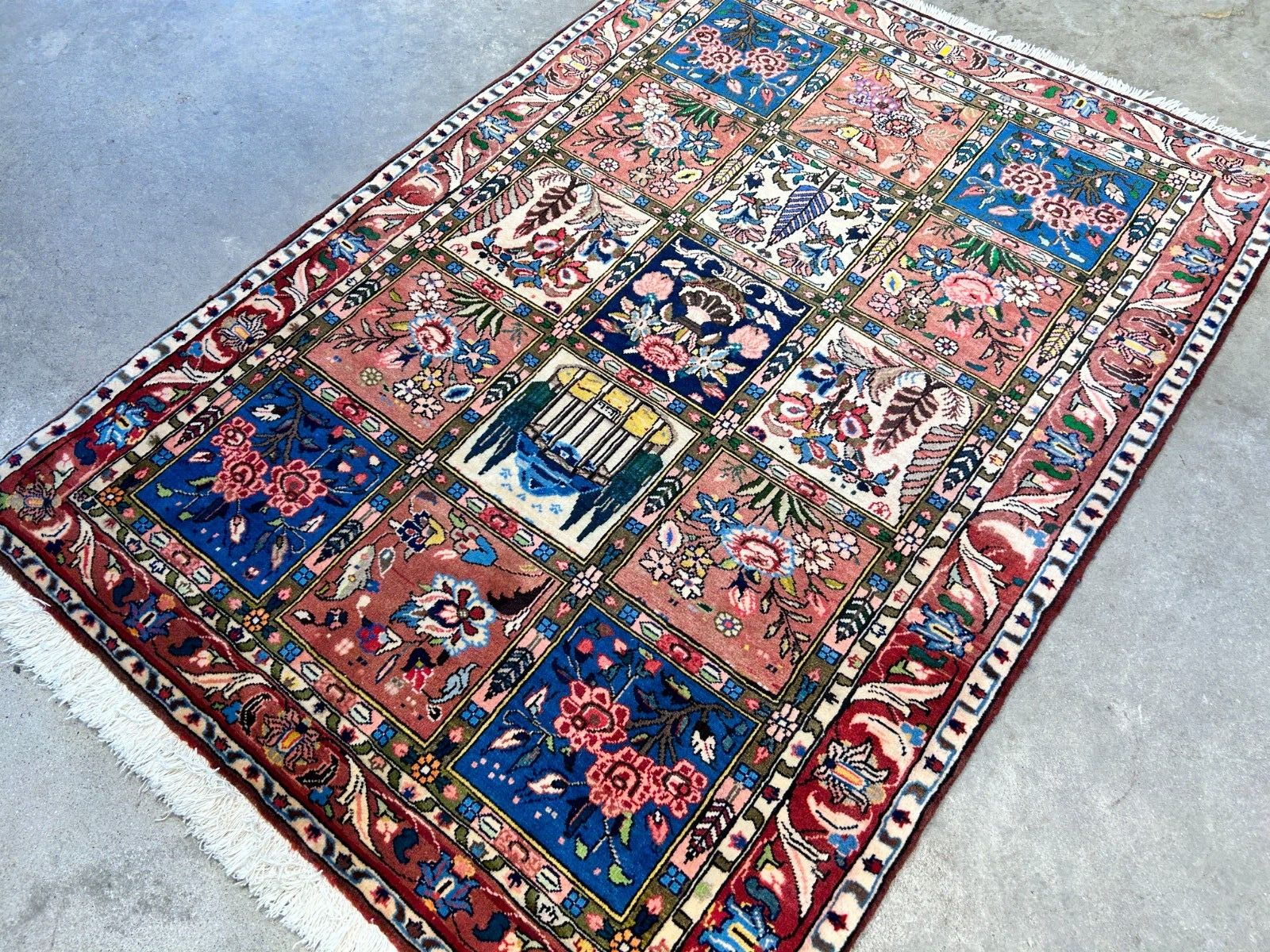 3'5"x5'2" Hand-Knotted 100% Lamb Wool Bakhtiarie Carpet - Area Rug