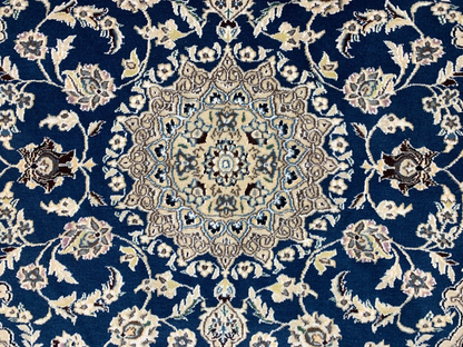 2'11"x4'1" Fine Hand-Knotted Wool & Silk Blend Naine Carpet - Area Rug