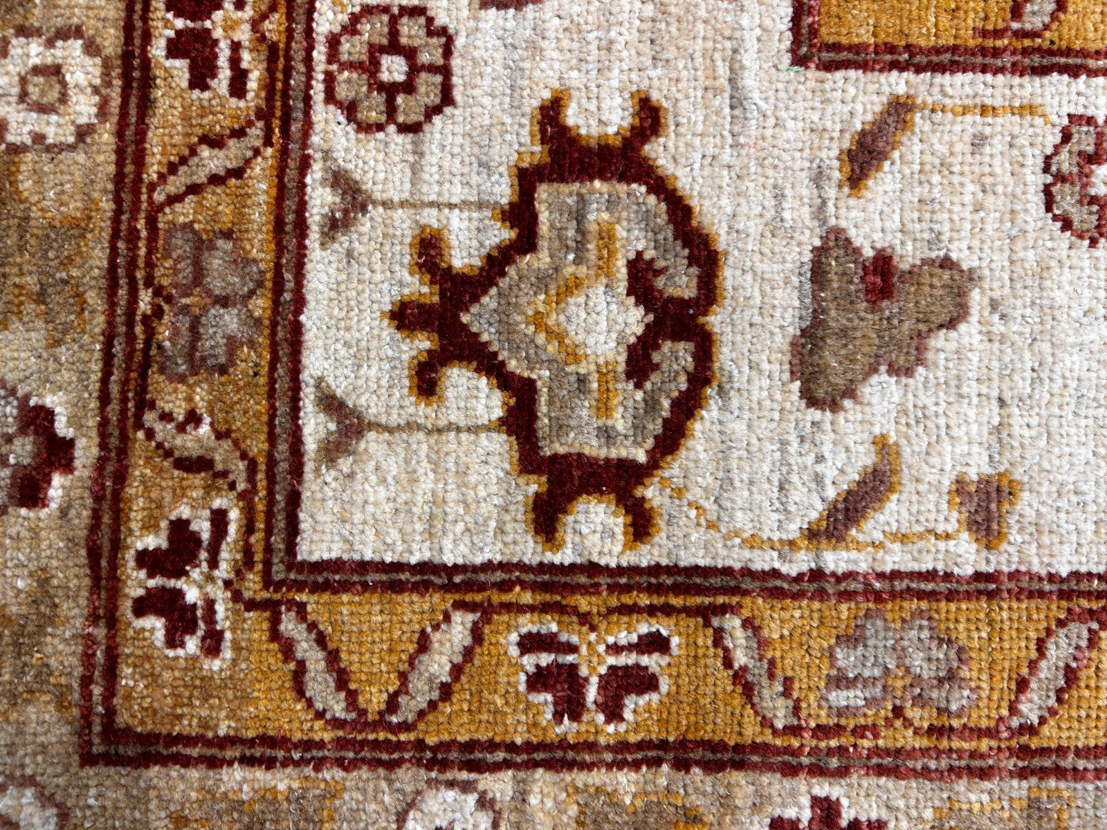 8'6"x11'11" Hand-Knotted 100% Wool Pile Pakistani Area Rug