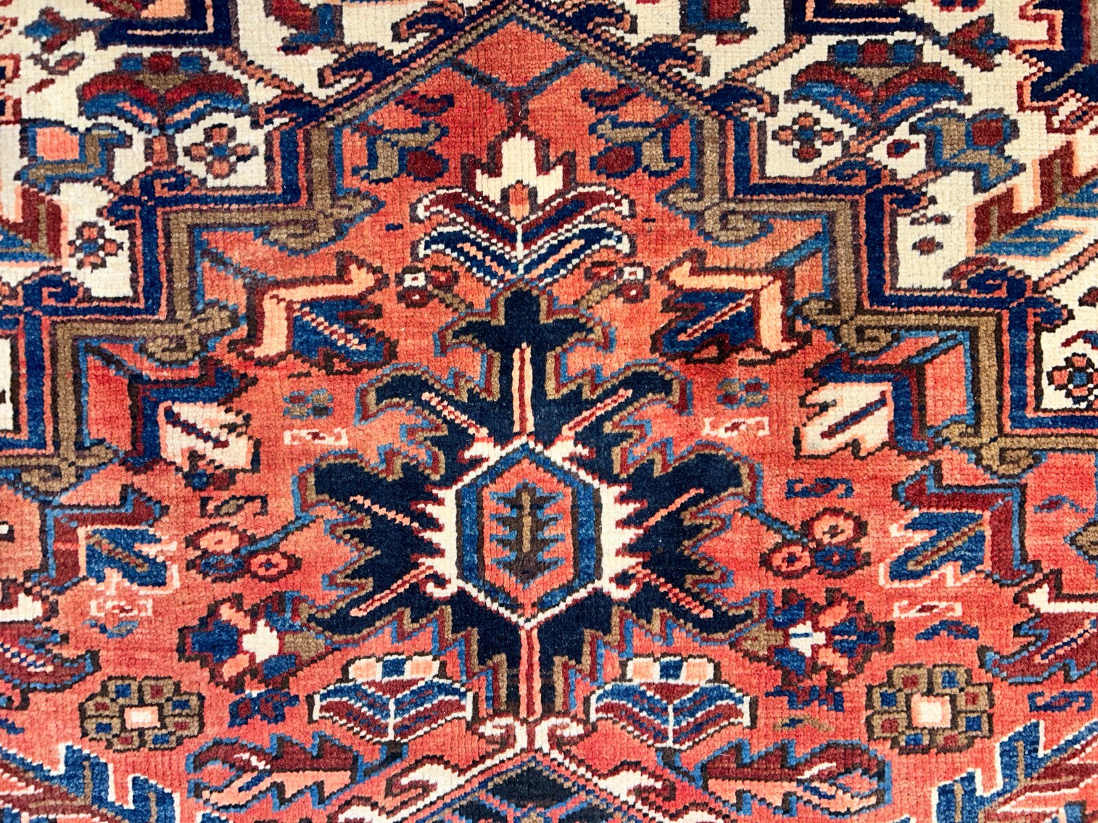 7'5"x11'1" Hand-Knotted 100% Wool Pile Herize Rug