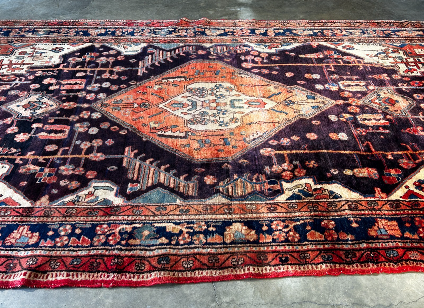5'7" x 10'9" Hand-Knotted 100% Wool Pile Nahavande Area Rug - Carpet