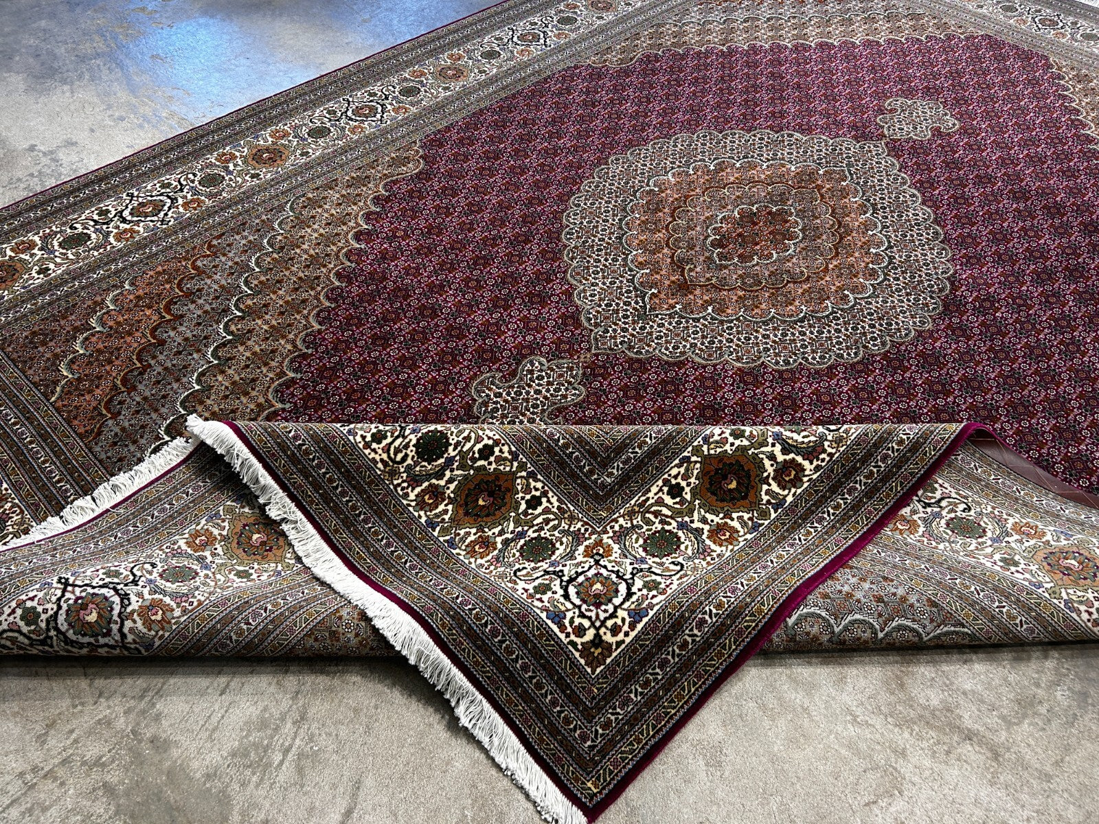 8'2"x11'10" Fine Hand-Knotted Silk & Wool Tabrize Fish Style Rug