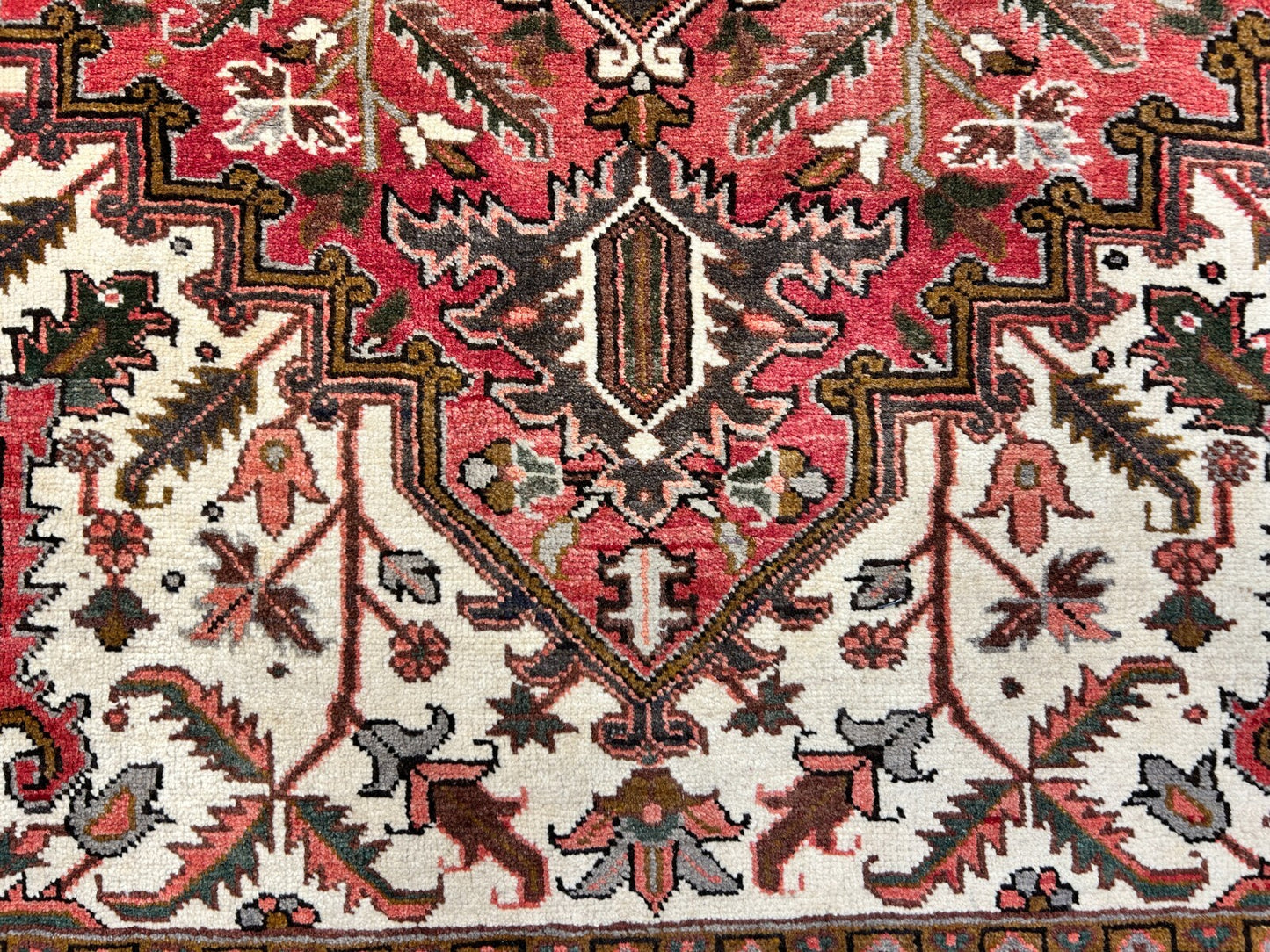 6'7"x9'5" Hand-Knotted 100% Wool Herize Carpet - Area Rug