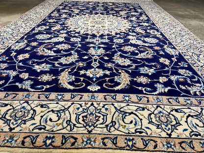 6'5"x10'1" Hand-Knotted Silk & Wool Blend Carpet - Naine Area Rug