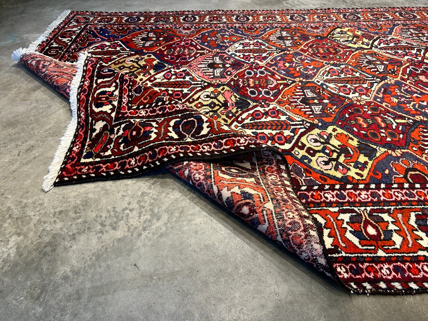 6'6"x10'1" Hand-Knotted 100% Lamb Wool Bakhtiarie Carpet - Area Rug