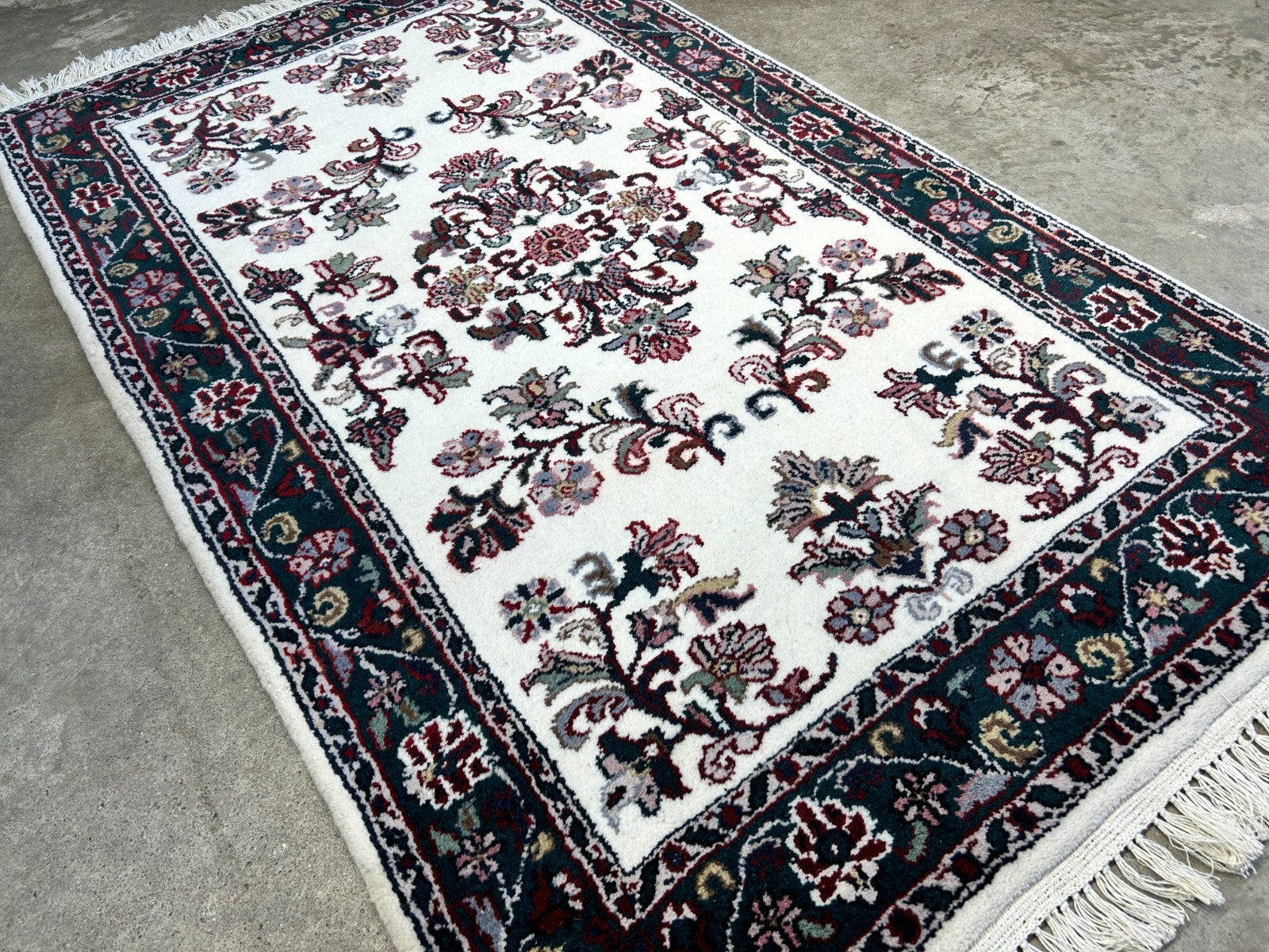 3'x5'1" Hand-Knotted 100% Wool Pile All-Over Kashane Design Area Rug