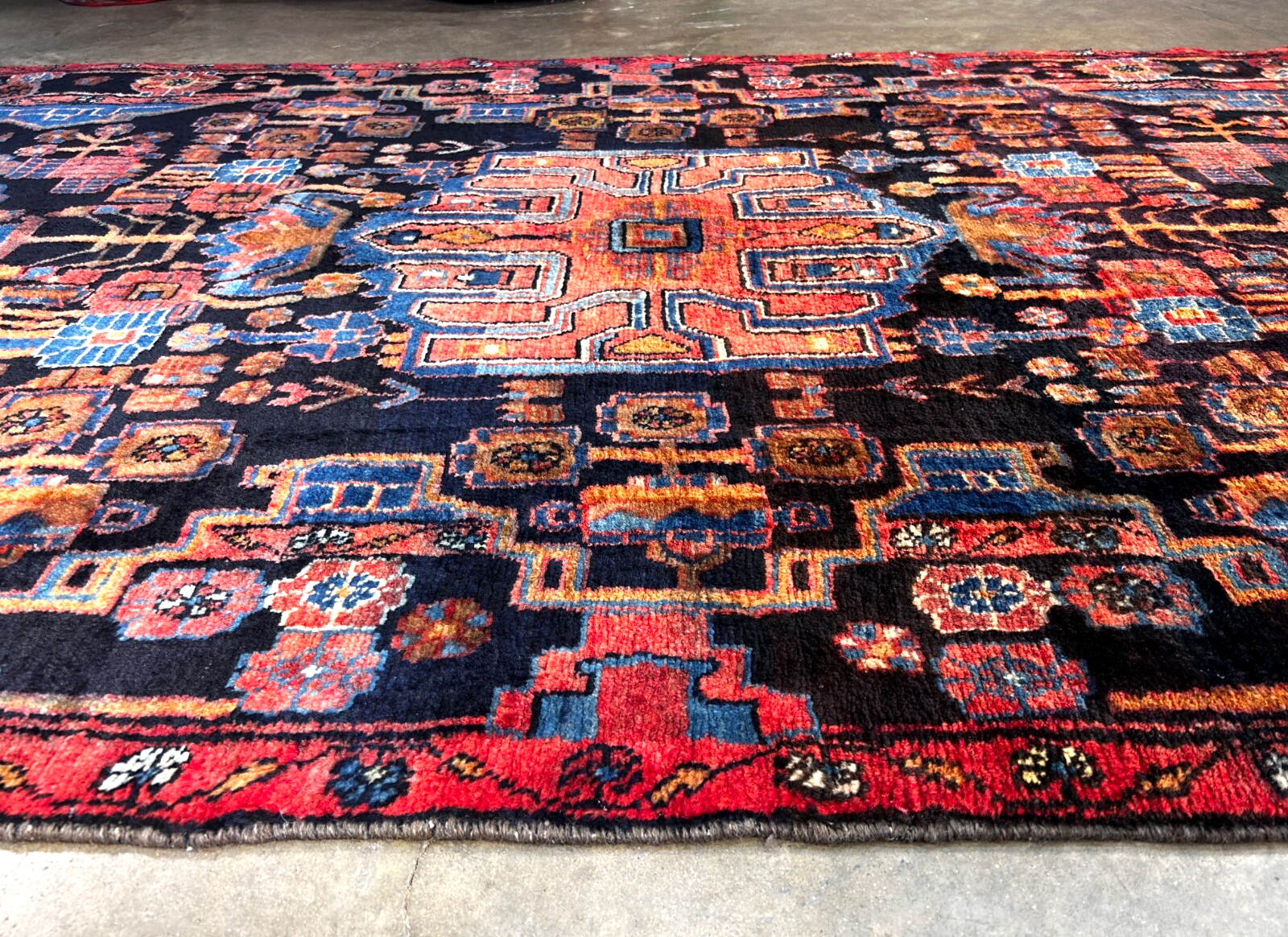 4'8" x 10'0" Hand-Knotted 100% Wool Pile Nahavande Area Rug - Carpet