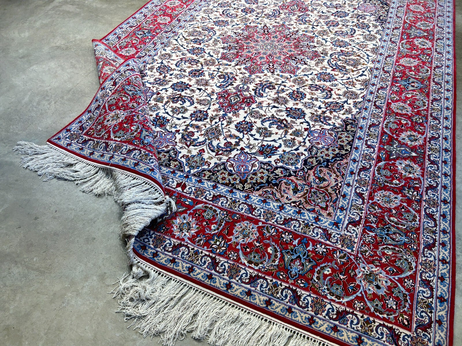 6'9"x10'1" Extra-Fine Hand-Knotted Wool & Silk Blend Isfahane Carpet - Area Rug