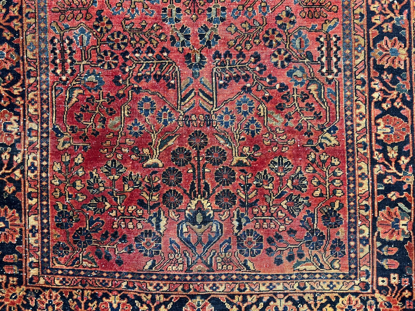 4'9"x6'3" Collector Antique Hand-Knotted 100% Wool Sarouke Rug