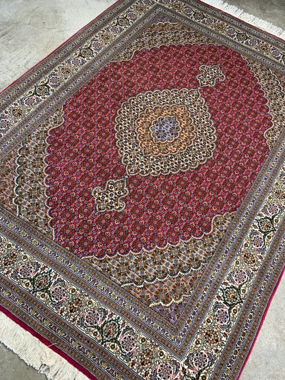 4'9"x6'5" Fine Hand-Knotted Wool & Silk Blend Tabrize Mahi Carpet - Area Rug