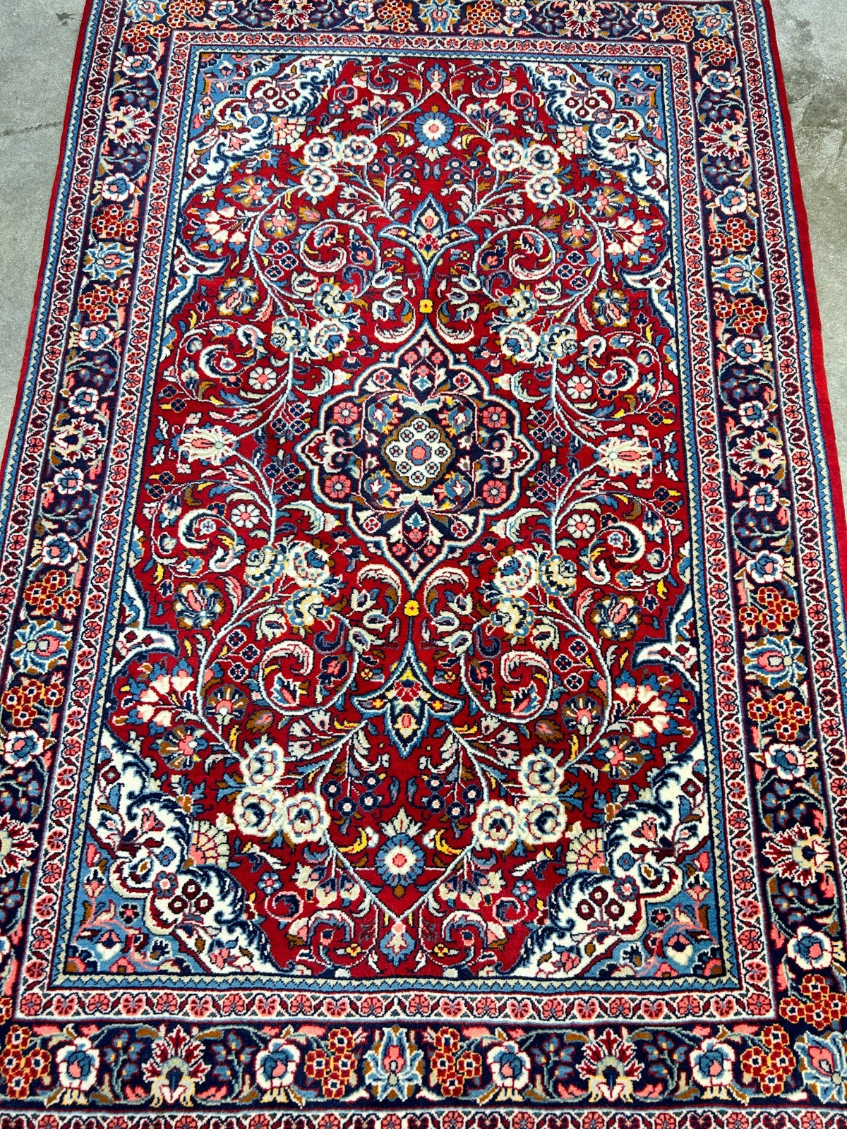 3'5"x5'2" Hand-Knotted 100% Wool Pile Sarouke Rug