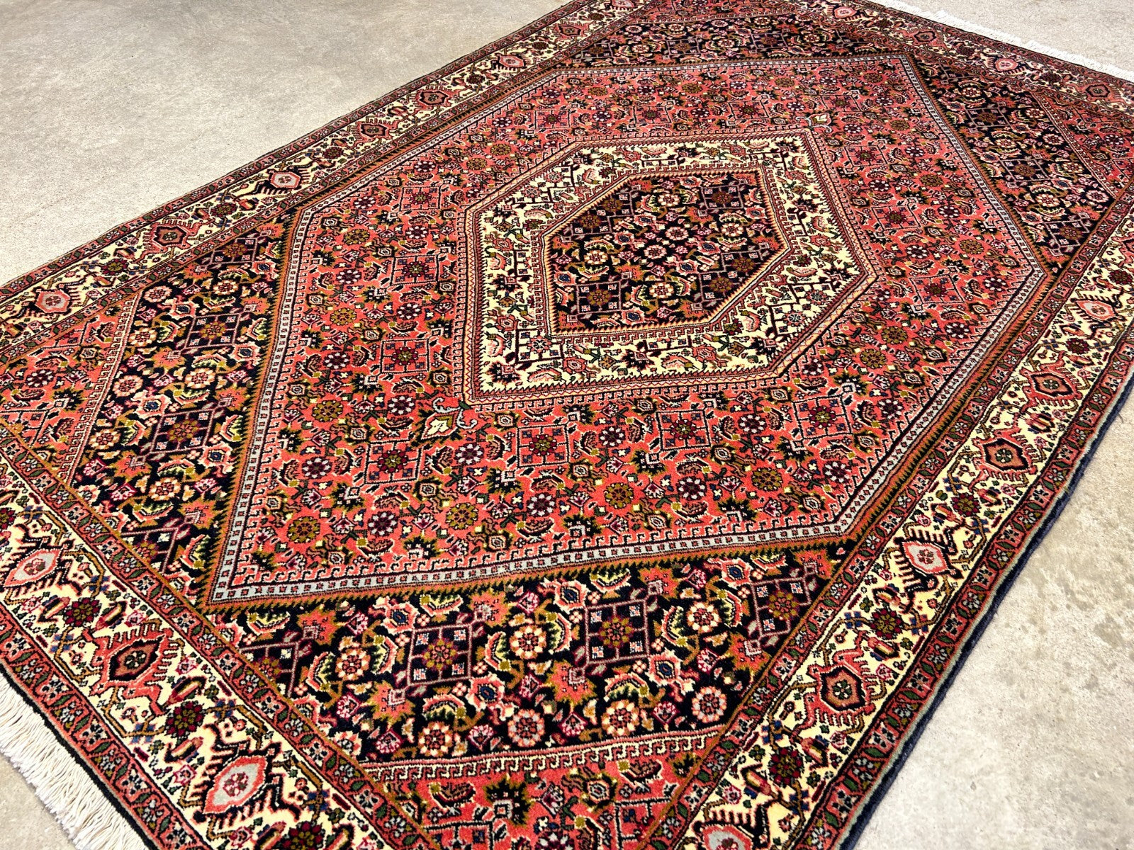 3'8"x5'7" Hand-Knotted 100% Wool Bidjare Carpet - Area Rug