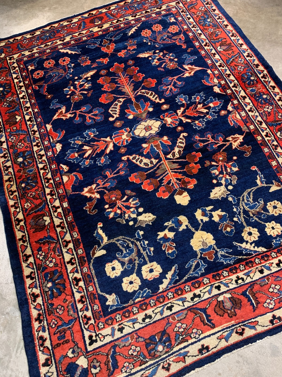5'1"x6'6" Collector Antique Hand-Knotted 100% Wool Pile Lilihane Rug