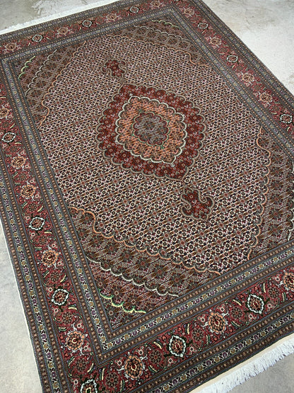 5'1"x6'10" Fine Hand-Knotted Wool & Silk Blend Tabrize Mahi Carpet - Area Rug
