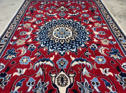 3'x4'5" Fine Hand-Knotted Wool & Silk Blend Naine Carpet - Area Rug