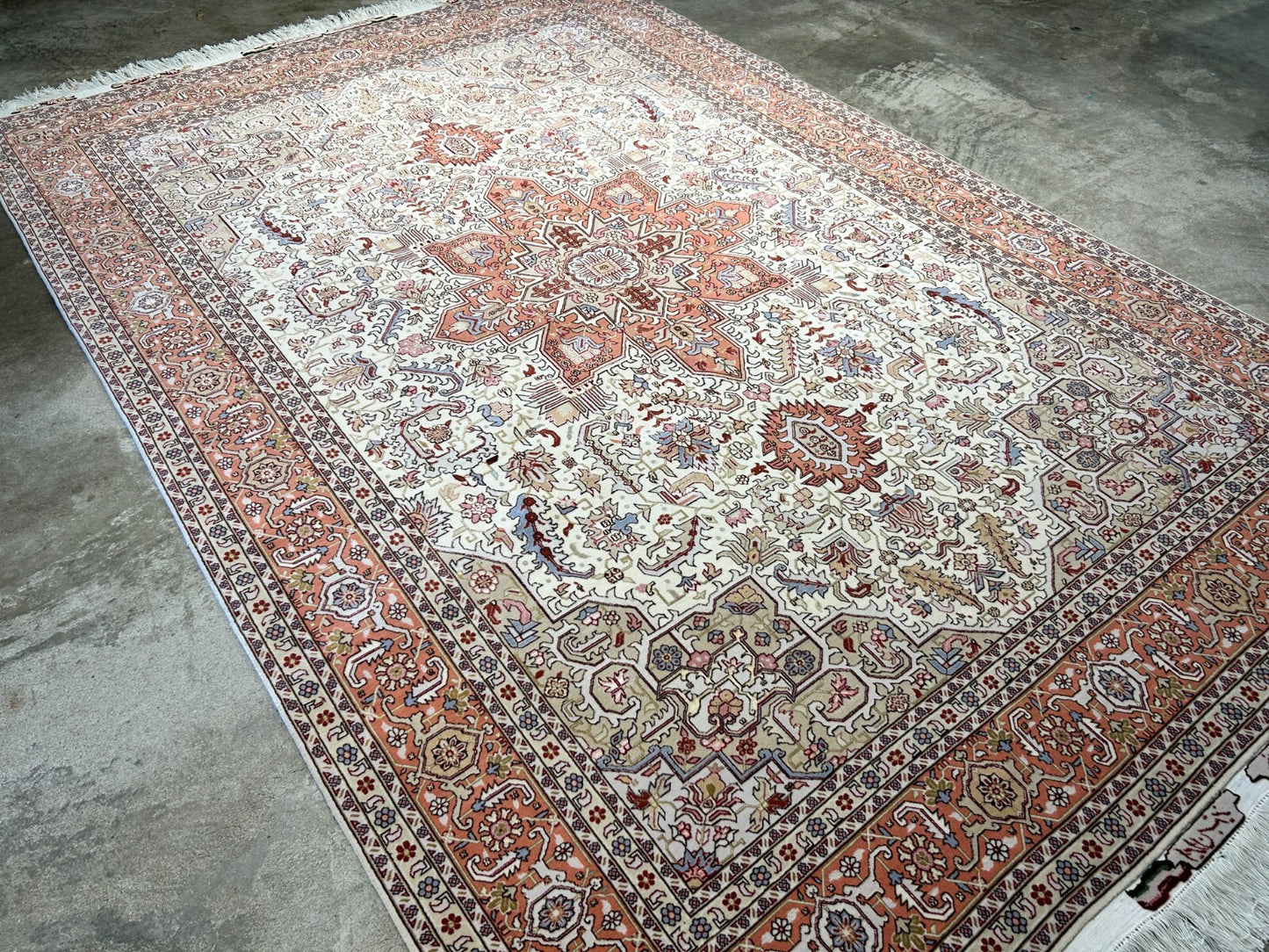 6'7"x9'10" Fine Hand-Knotted Wool & Silk Blend Tabrize Herize Carpet - Area Rug