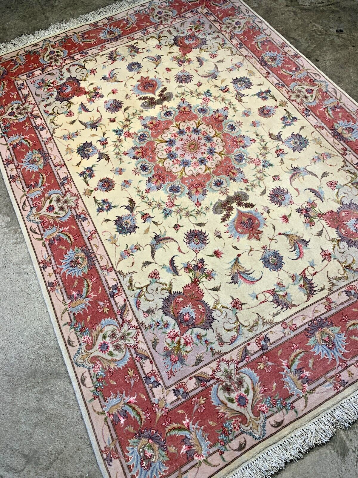 4'11"x7'4" Very Fine Hand-Knotted Wool & Silk Blend Tabrize Carpet - Area Rug