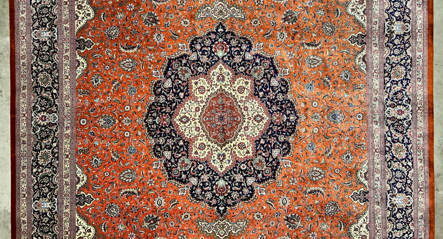 9'10"x13'11" Exquisite Signed Hand-Knotted 100% Silk Qume Rug