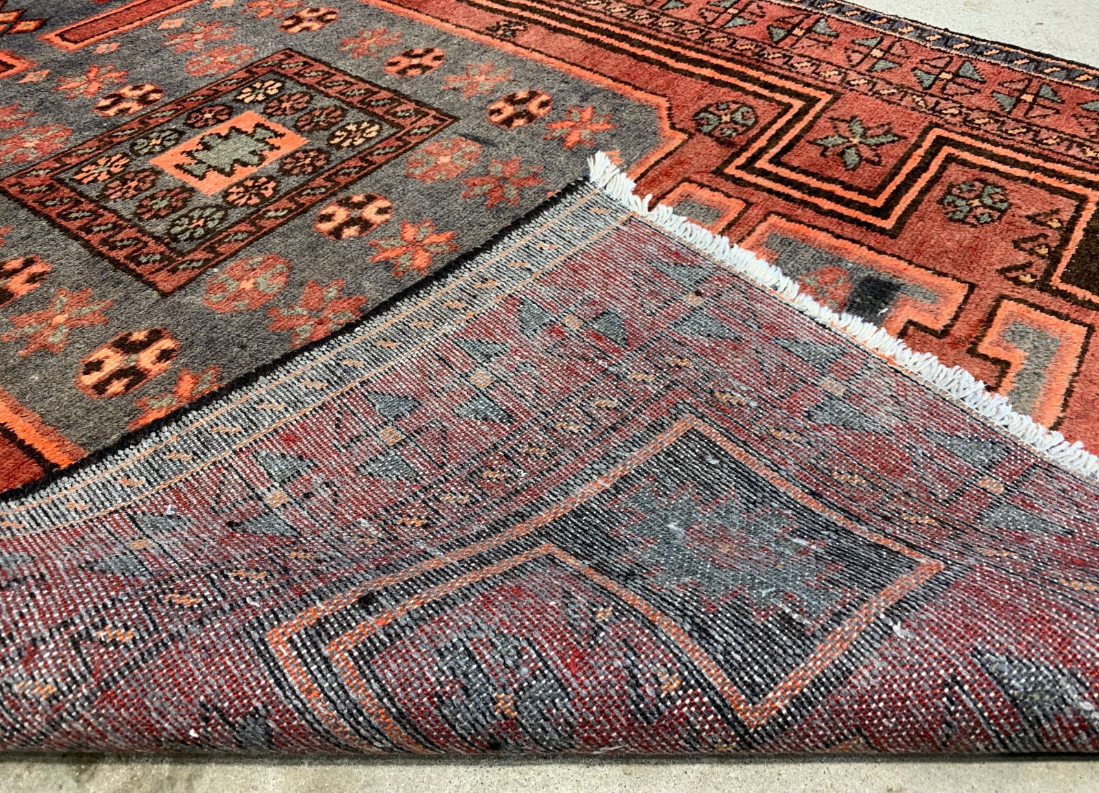4'2" x 6'5" Antique Hand-Knotted 100% Wool Pile Hamadane Area Rug