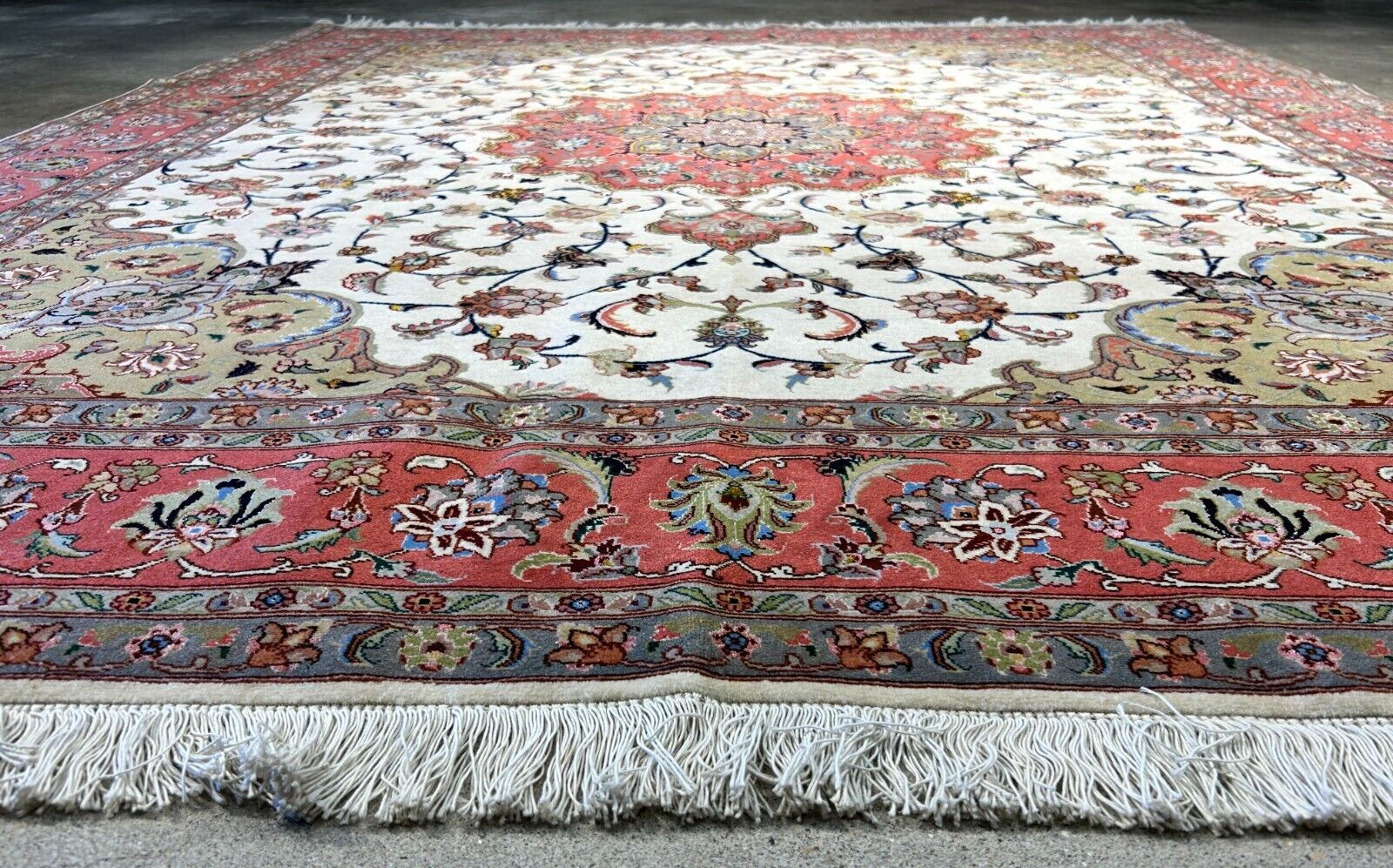 6'9"x8'1" Fine Hand-Knotted Wool & Silk Blend Tabrize Carpet - Area Rug