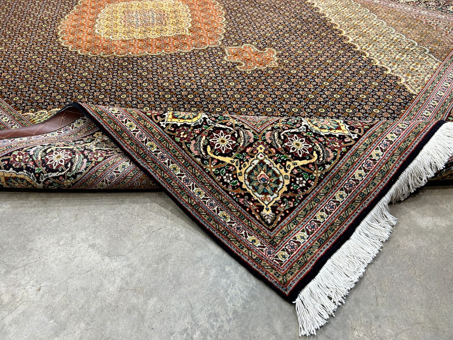 6'8"x10'2" Fine Hand-Knotted Wool & Silk Oriental Tabrize Rug - Area Carpet