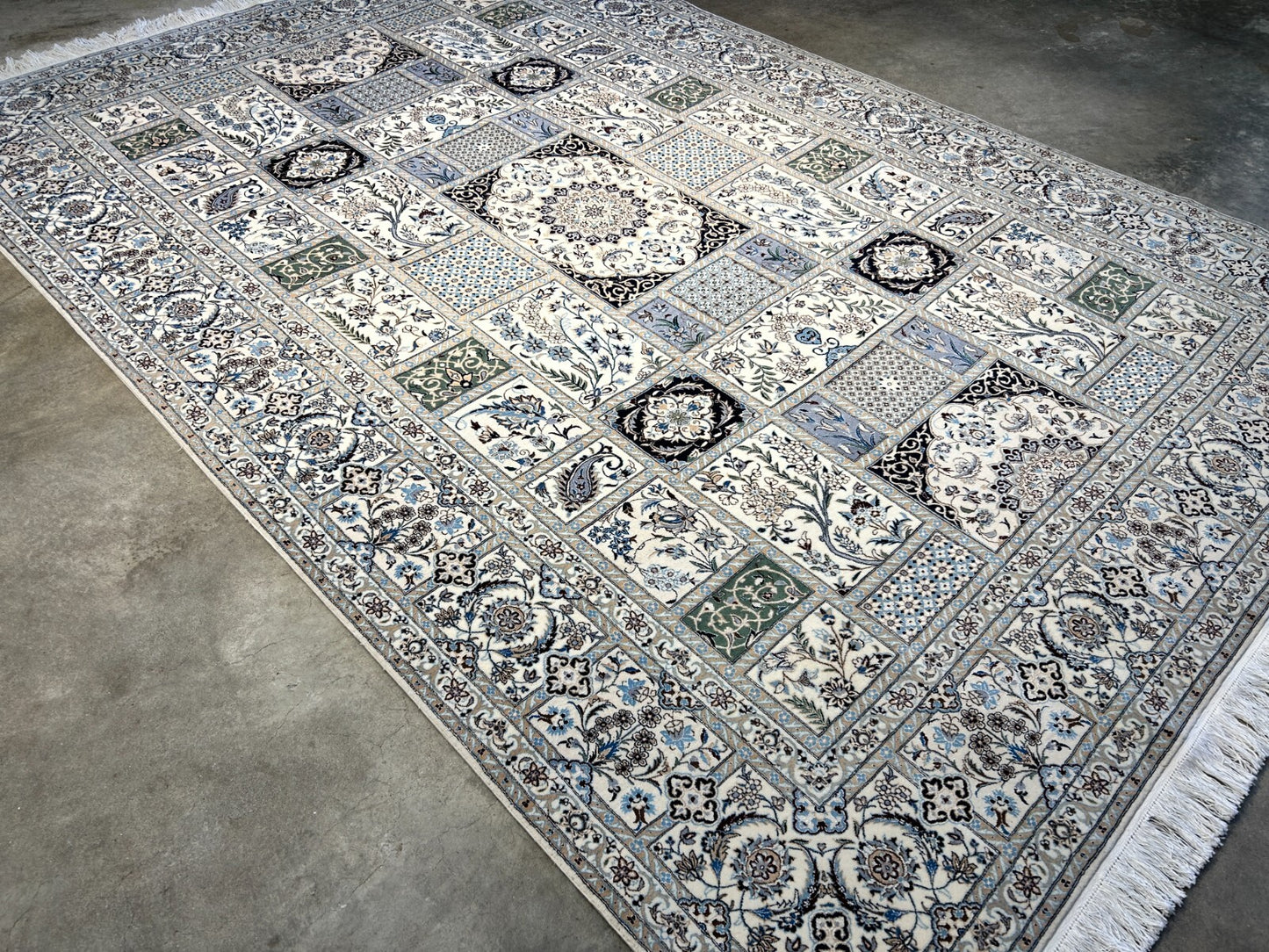 6'9"x10'2" Extra Fine Hand-Knotted Wool & Silk Habibian Naine Rug - Area Carpet