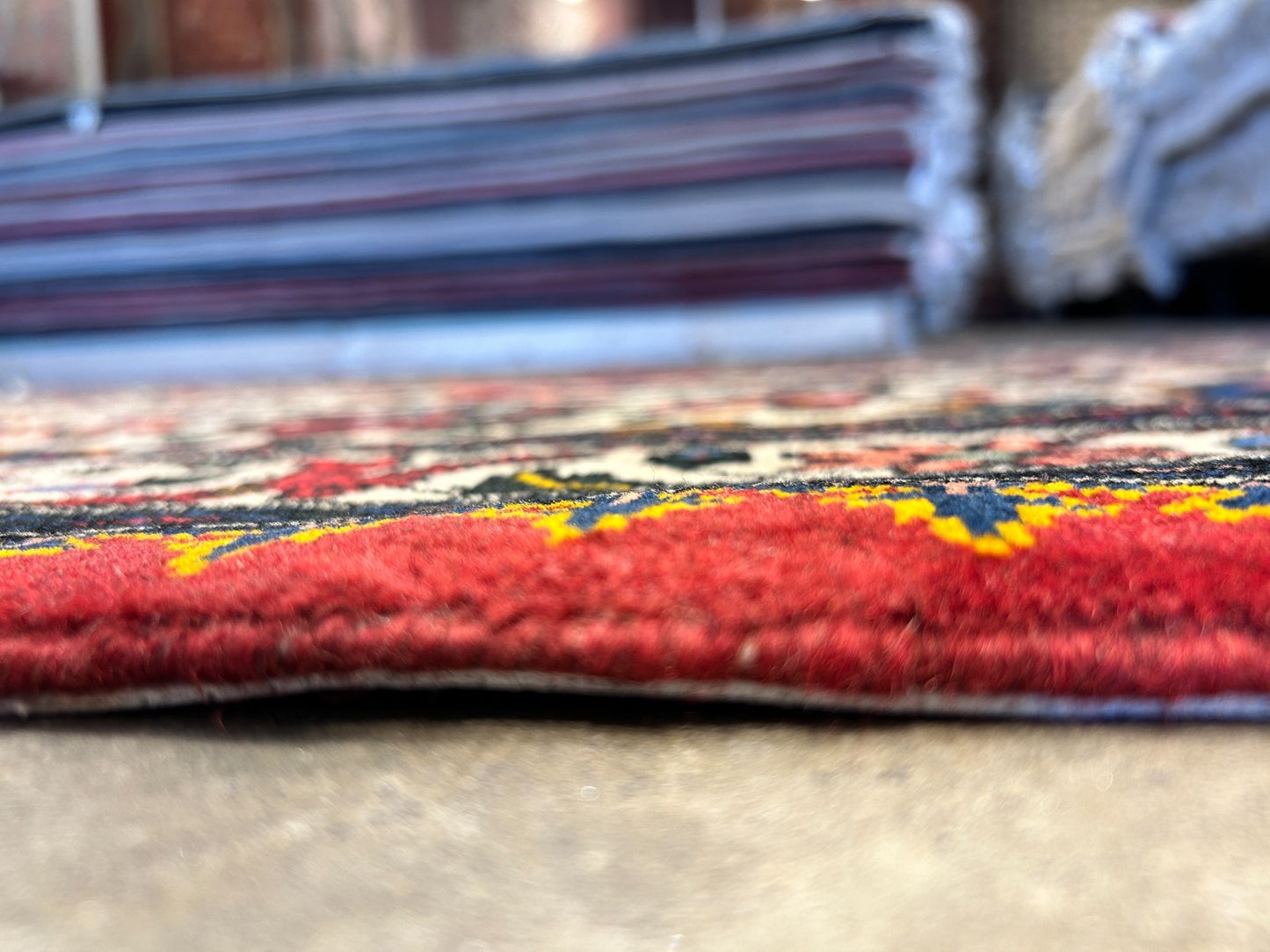 3'5"x5'2'' Hand-Knotted 100% Wool Persiane Bakhtiarie Area Rug