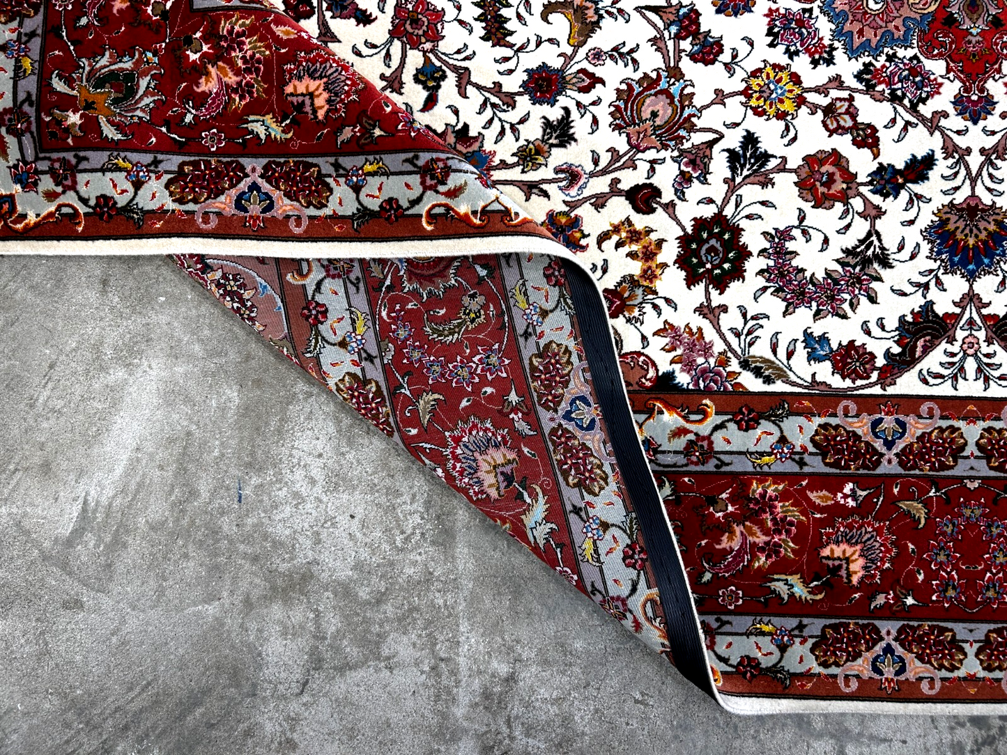 8'4"x11'7'' Very Fine Hand-Knotted Silk & Wool Tabrize Area Rug - Carpet