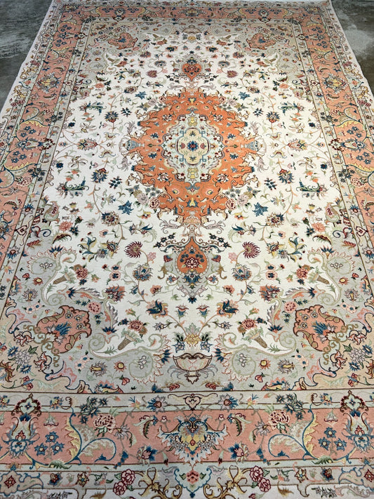 6'7"x9'10" Extra-Fine Hand-Knotted Wool & Silk Blend Tabrize Carpet - Area Rug