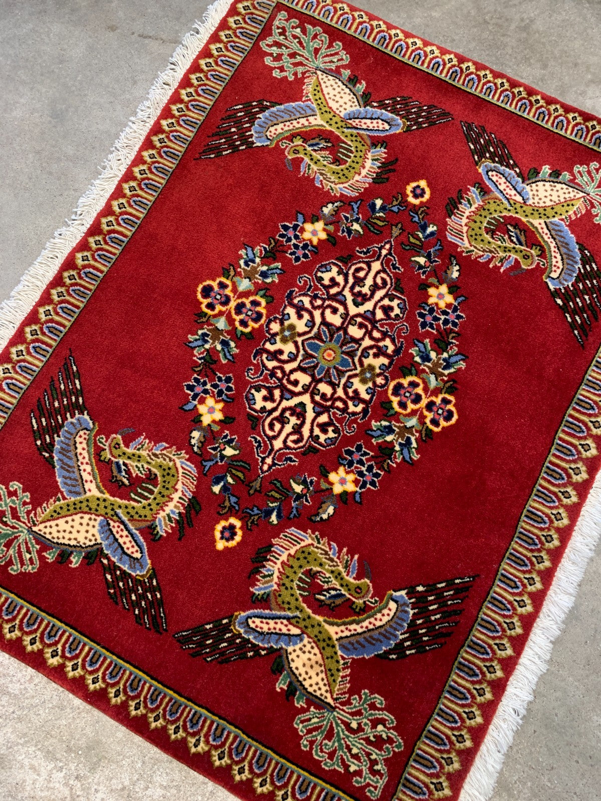 1'6"x2'0" Fine Hand-Knotted 100% Wool Pile Tabrize Pictorial Rug