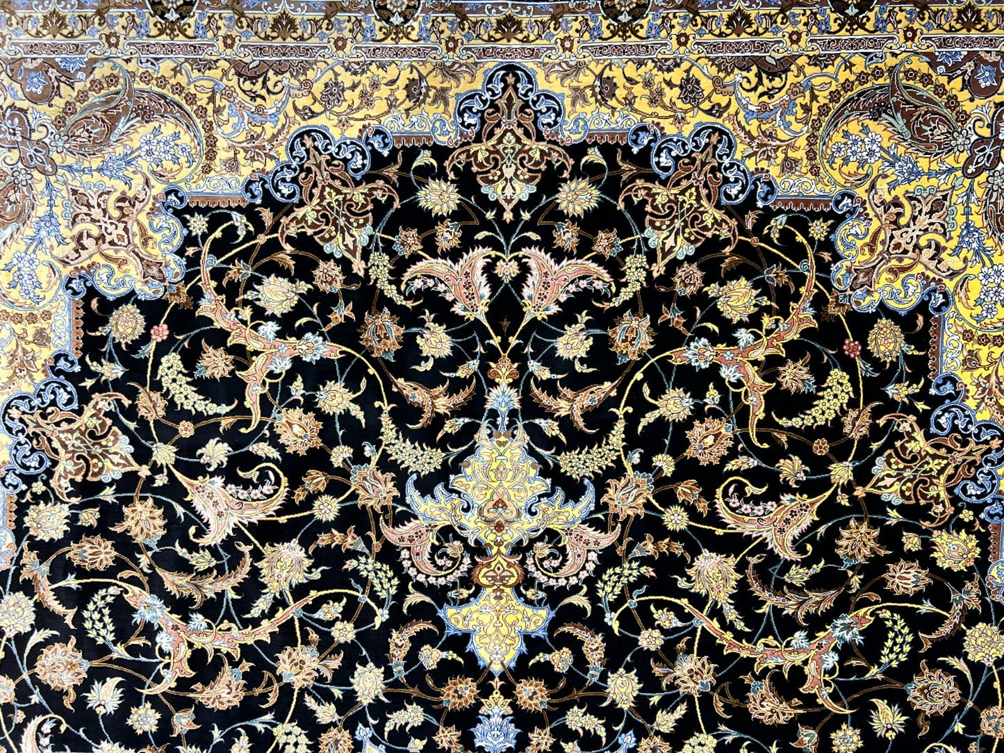 6'6"x10' Exquisite Hand-Knotted 100% Silk Qume Rug