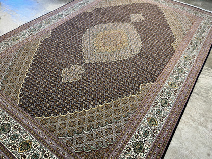 6'10"x10'5" Fine Hand-Knotted Wool & Silk Blend Tabrize Mahi Carpet - Area Rug