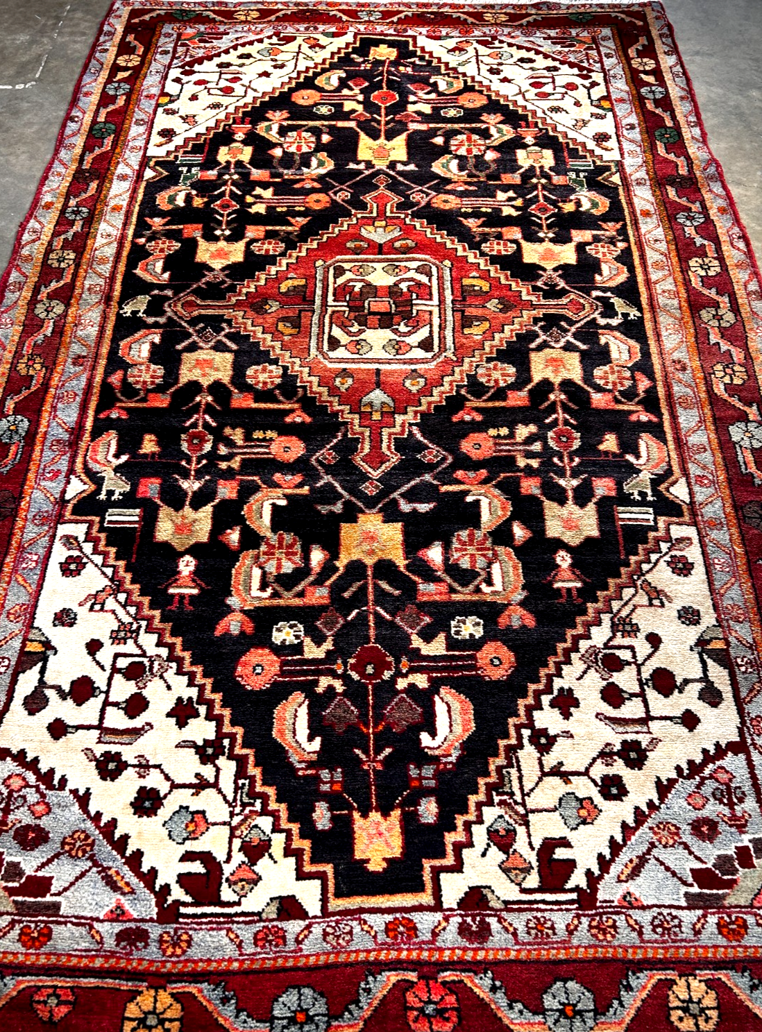 5'2" x 8'7'' Hand-Knotted 100% Wool Pile Hamadane Area Rug