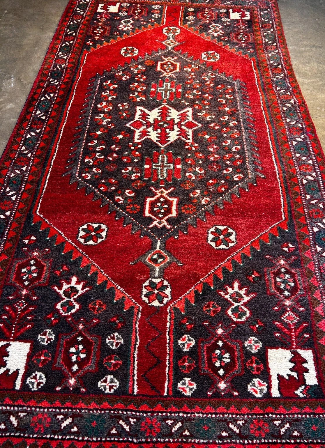 4'2" x 8' Hand-Knotted 100% Lamb Wool Carpet - Hamadane Area Rug