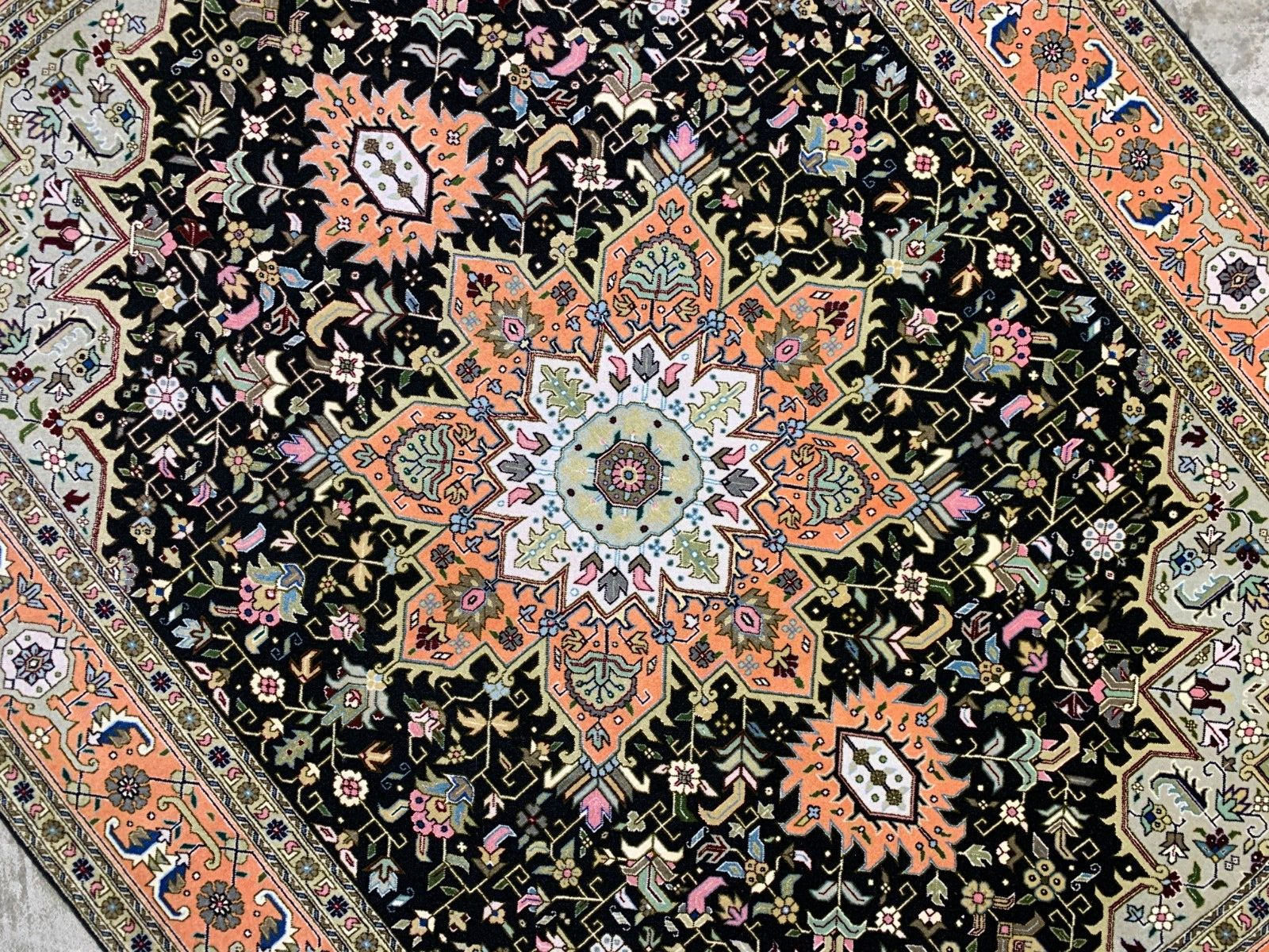 4'11"x6'6" Very Fine Hand-Knotted Wool & Silk Blend Tabrize Area Rug