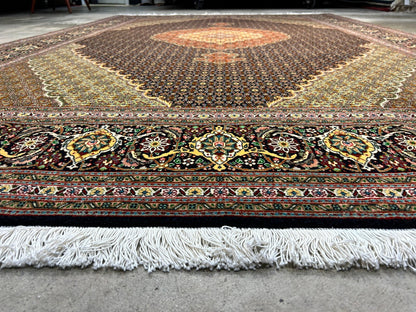 6'8"x10'2" Fine Hand-Knotted Wool & Silk Oriental Tabrize Rug - Area Carpet