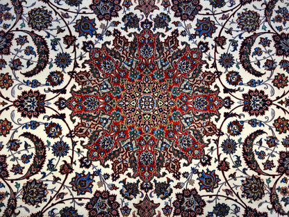 6'9"x9'10" Extra Fine Hand-Knotted Wool & Silk Isfahane Seirafian Rug