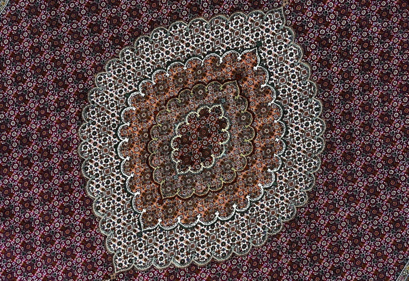 8'2"x11'10" Fine Hand-Knotted Silk & Wool Tabrize Fish Style Rug