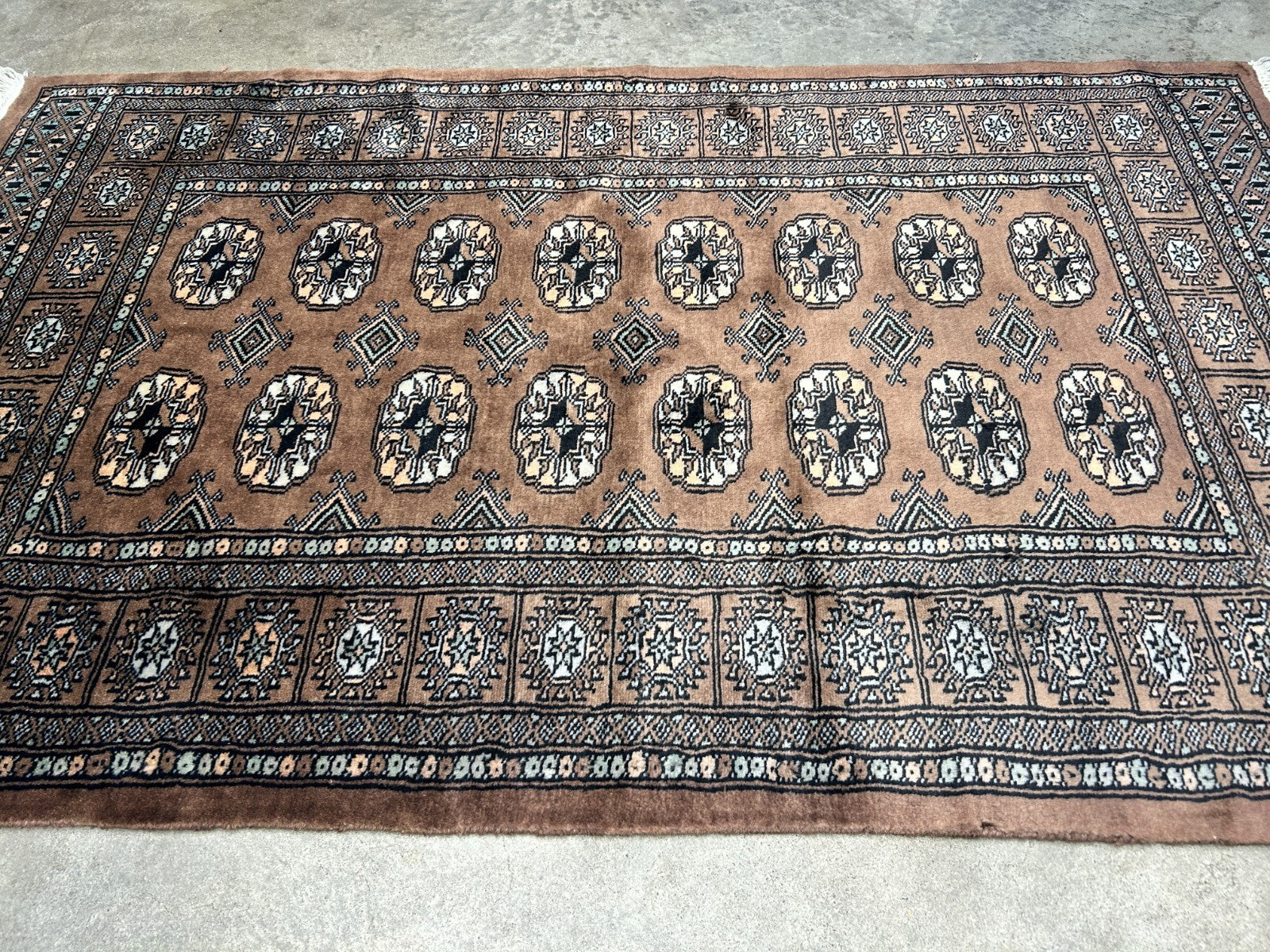 3'1"x5' Hand-Knotted 100% Wool Pile Bokhara Rug