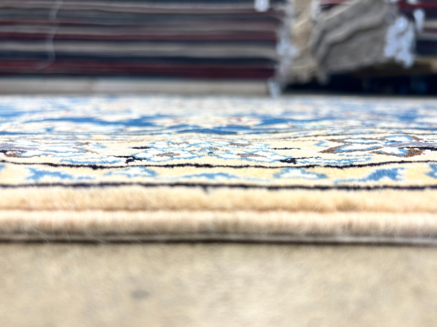 3'1"x4'9" Fine Hand-Knotted Wool & Silk Naine Rug