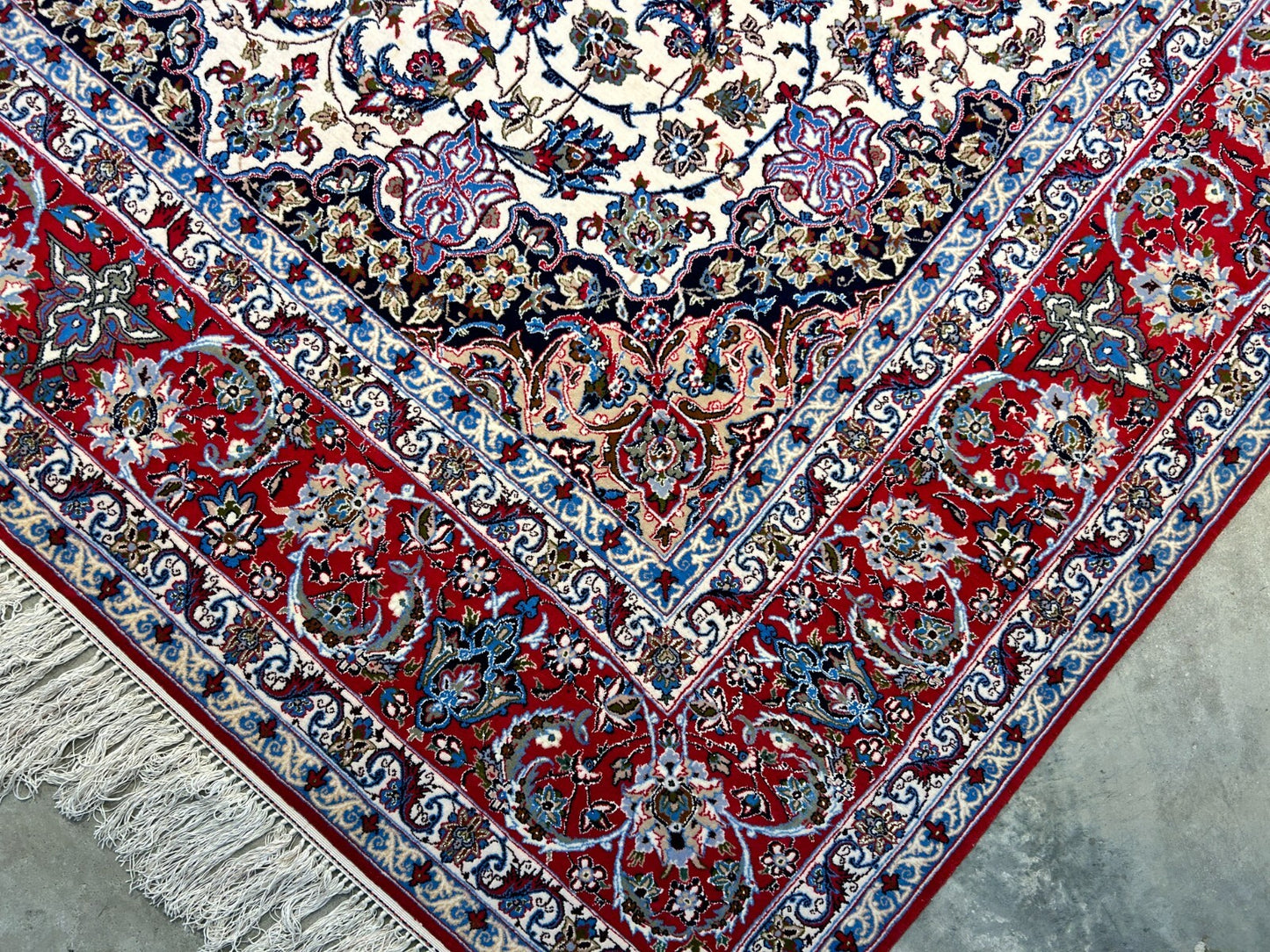 6'9"x10'1" Extra-Fine Hand-Knotted Wool & Silk Blend Isfahane Carpet - Area Rug
