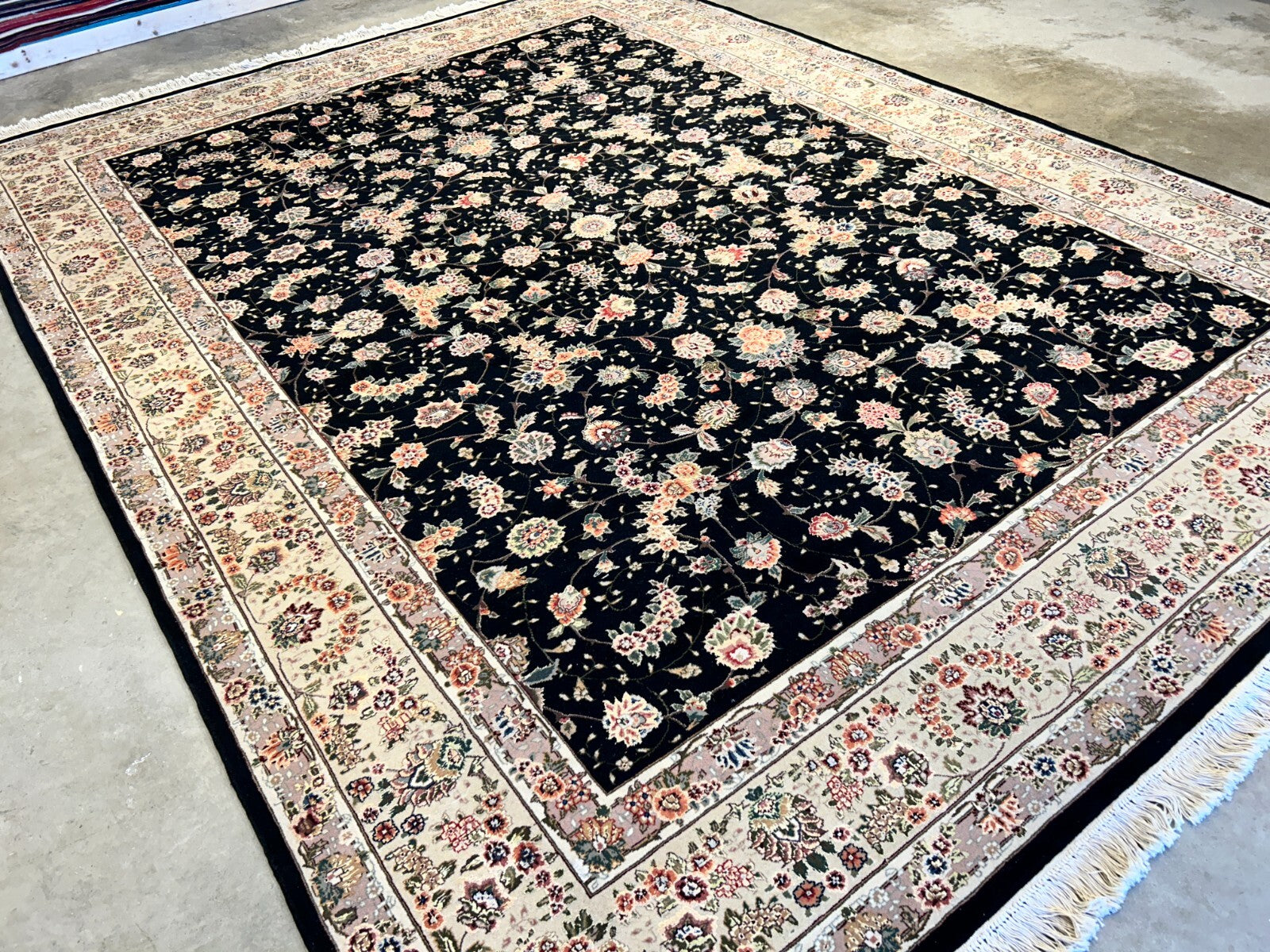 8'9"x11'6" Hand-Knotted Wool & Silk Blend Oriental Rug