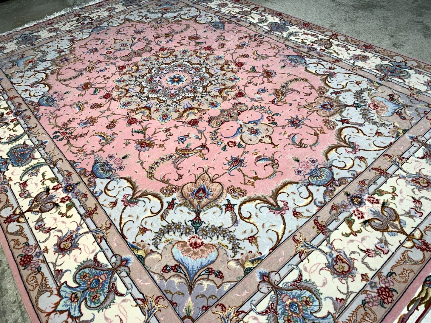 5'x7'2" Very Fine Hand-Knotted Wool & Silk Blend Tabrize Carpet - Area Rug