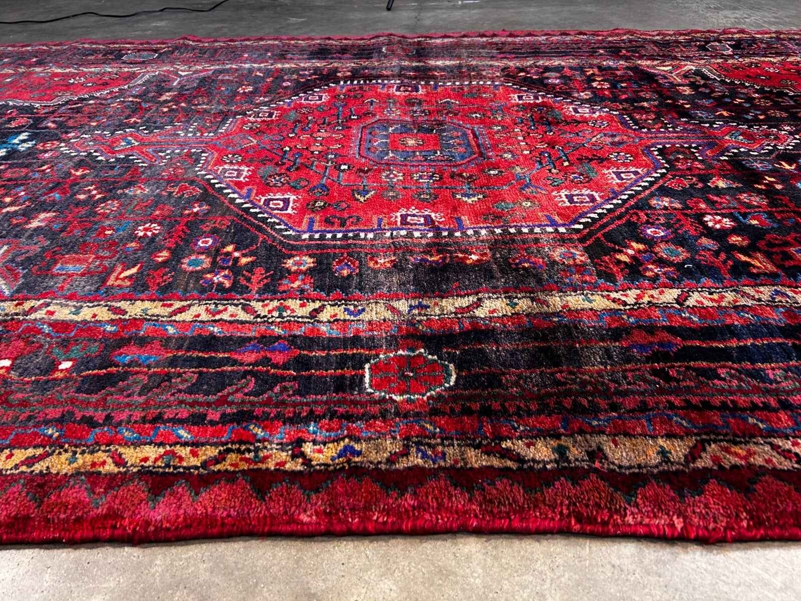 5'0" x 9'5" Hand-Knotted 100% Wool Pile Nahavande Area Rug - Carpet