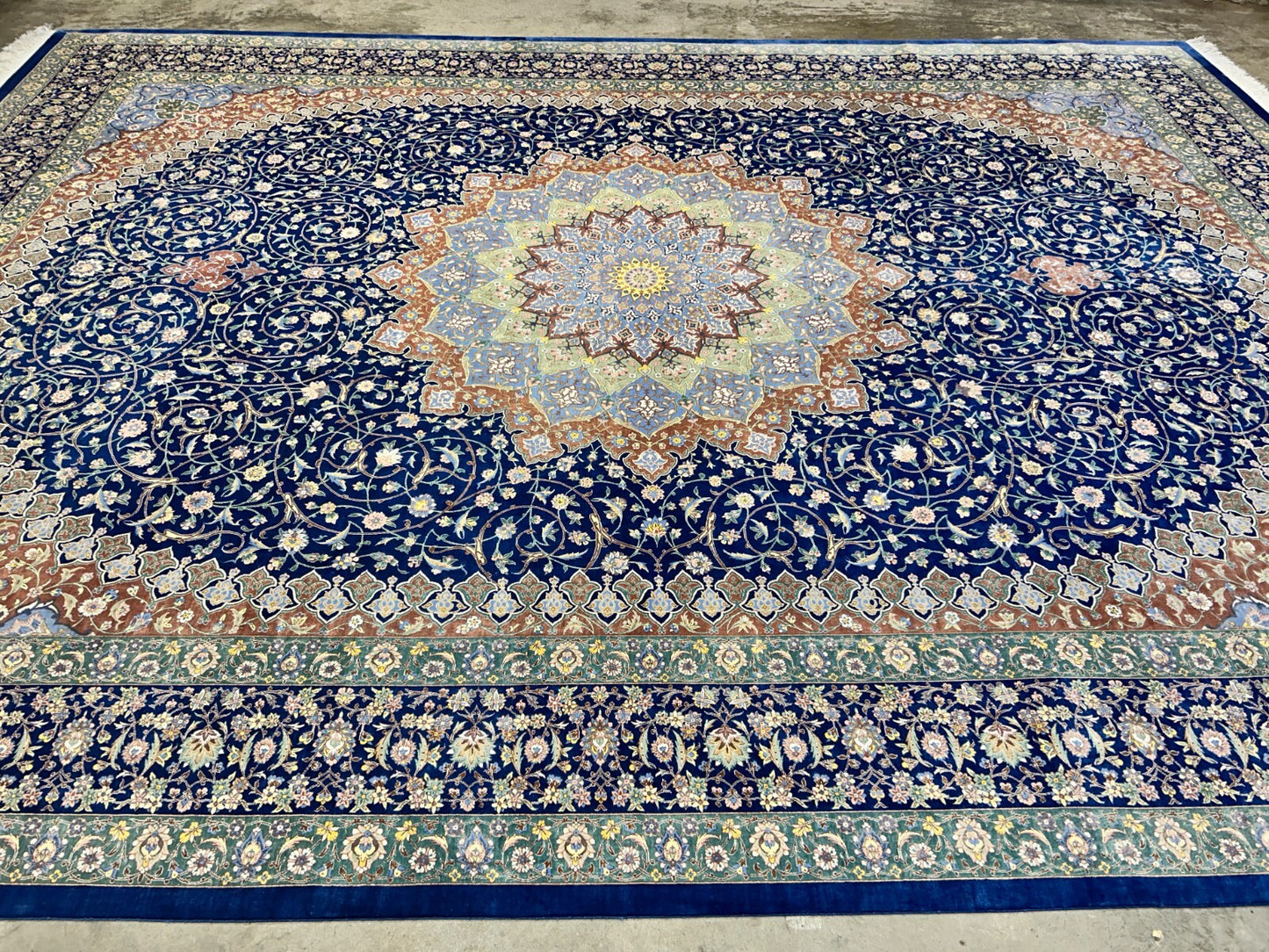 10'1"x13'1" Exquisite Signed Hand-Knotted 100% Silk Qume Rug