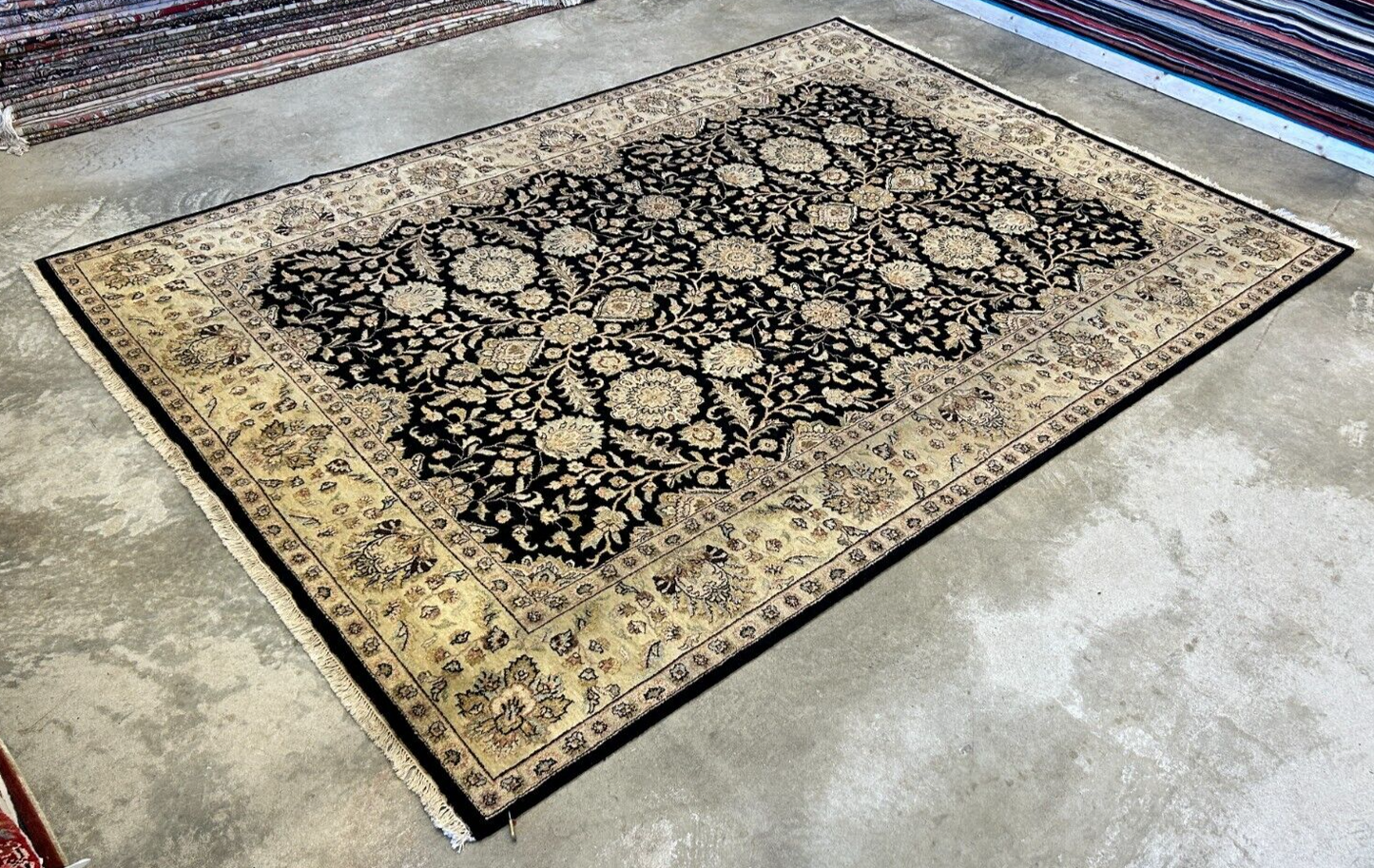 8'10"x12'7" Hand-Knotted 100% Lamb Wool IndoAgra Carpet - Area Rug