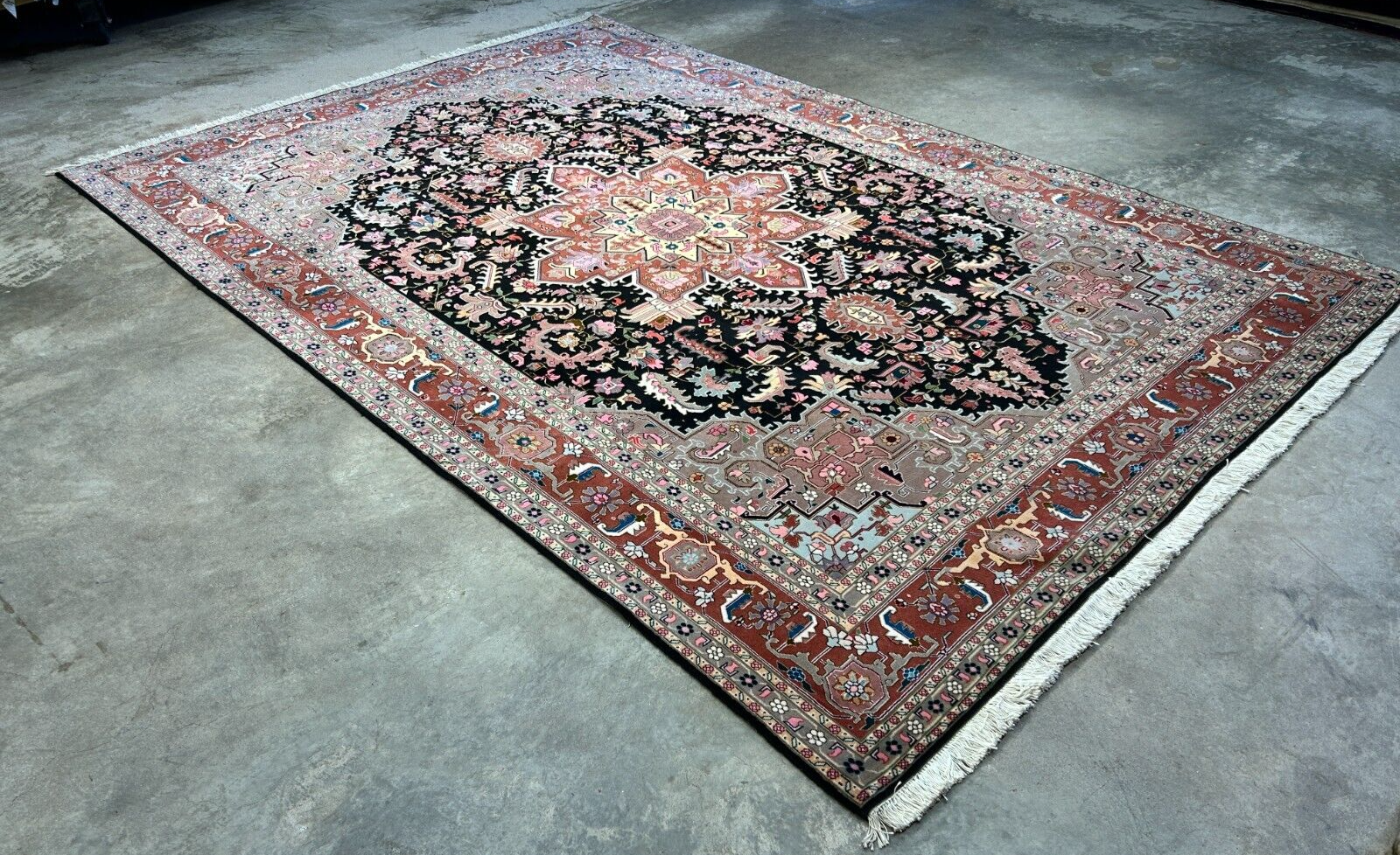 6'6"x9'6" Fine Hand-Knotted Wool & Silk Blend Tabrize Herize Carpet - Area Rug